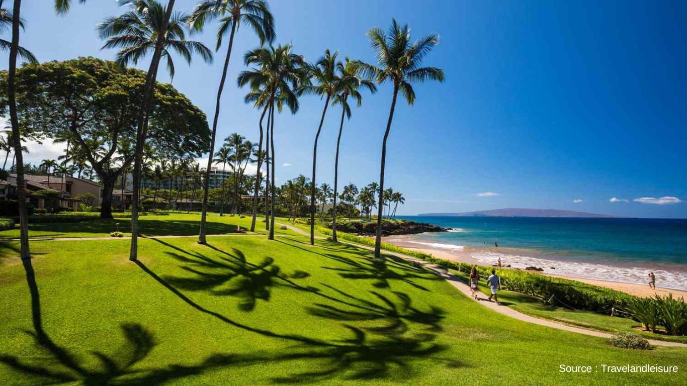 Best 10 Places to Visit in December in the USA Maui Traveyork